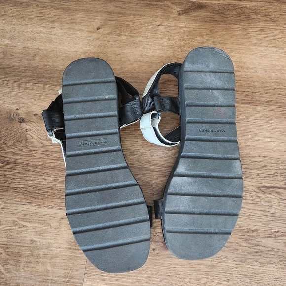 Marc Fisher Keiki Platform Sandal